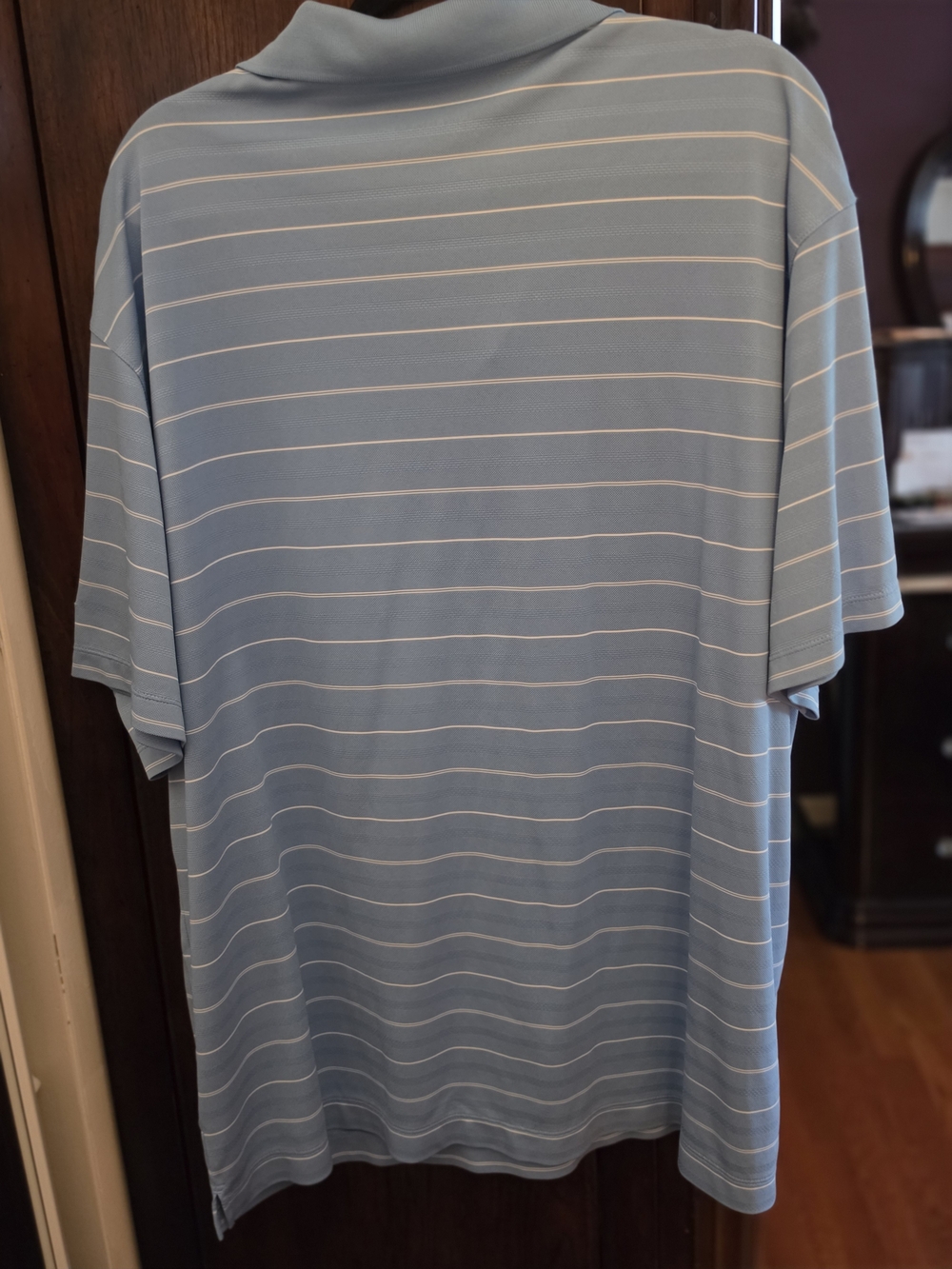 Nike Light Blue Striped Golf Polo, preowned. Size XXL - Picture 2 of 5